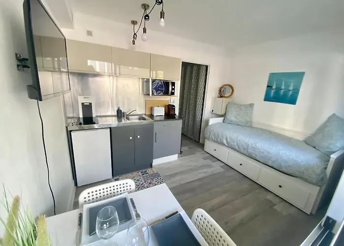 Bleu Azur Apartman *